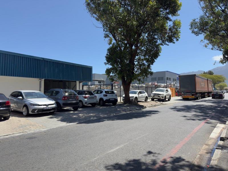 To Let commercial Property for Rent in Claremont Western Cape